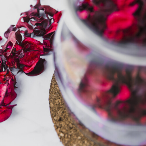 1-2 Taste IFF - Encap Scarlet Fragrance displayed as rose Patels in a glass