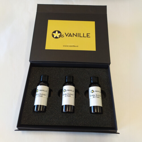 1-2 Taste Vanille BV - Vanilla Extract Sample Box containing three labelled bottles in custom black and yellow packaging