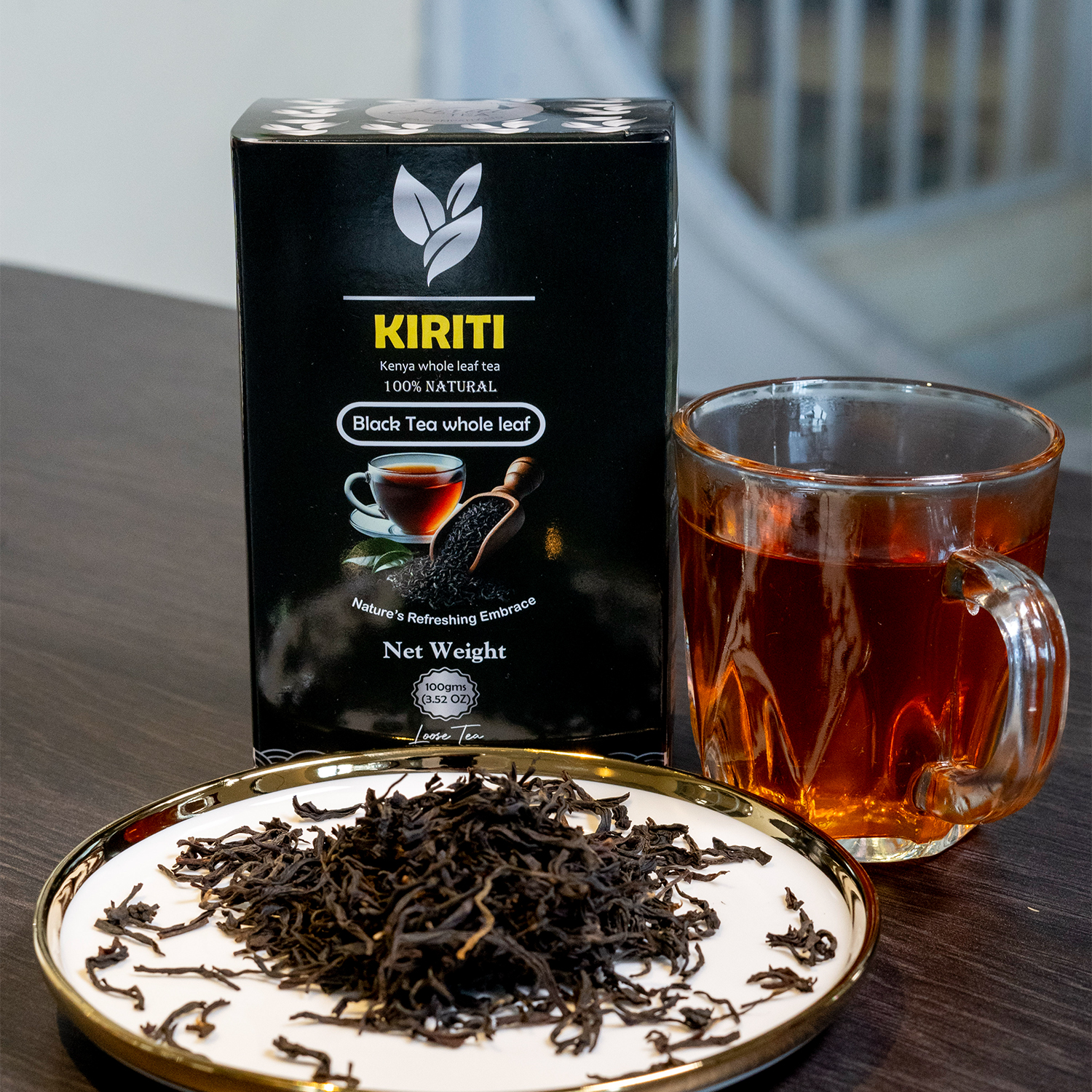 Solidaridad Black tea whole leaf pack leaf liqour